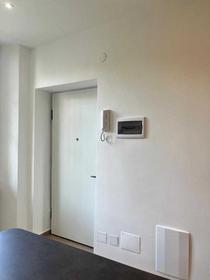 Sunny Apartment Milan Exterior photo